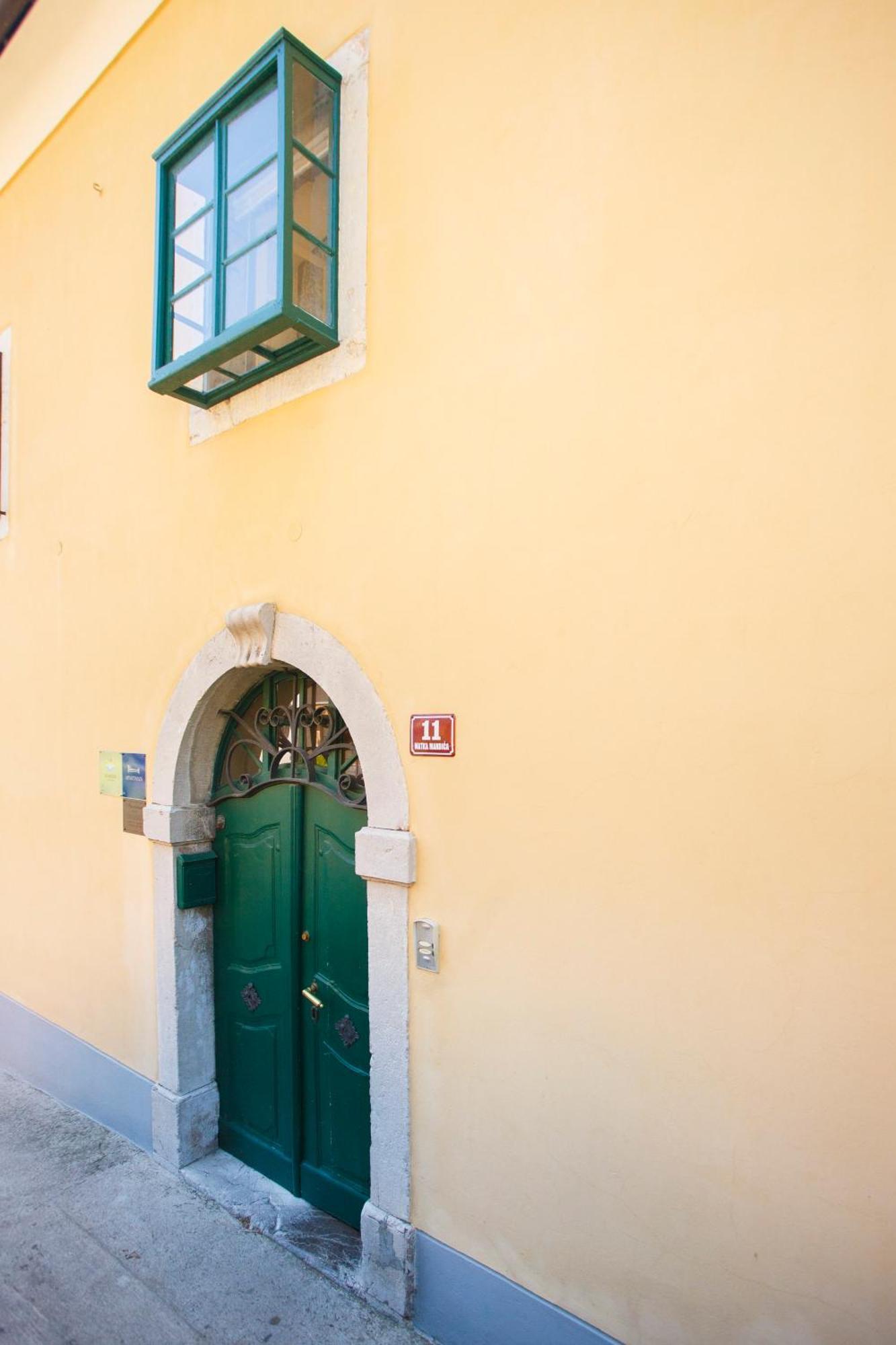 Apartments Villa Kastav In Old Town Center With Sea View And Parking Eksteriør bilde