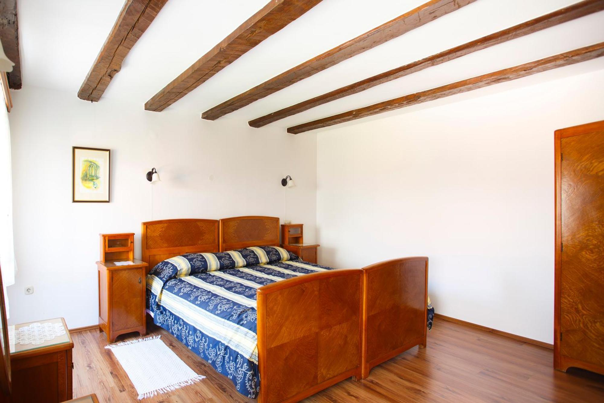 Apartments Villa Kastav In Old Town Center With Sea View And Parking Eksteriør bilde