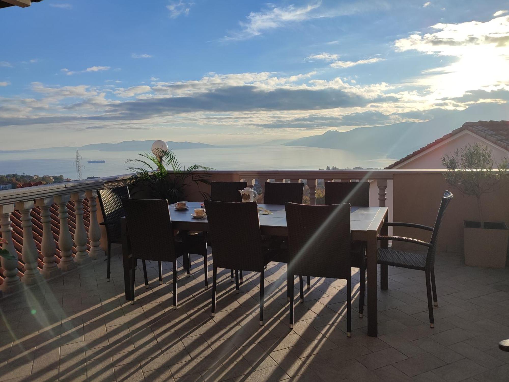 Apartments Villa Kastav In Old Town Center With Sea View And Parking Eksteriør bilde