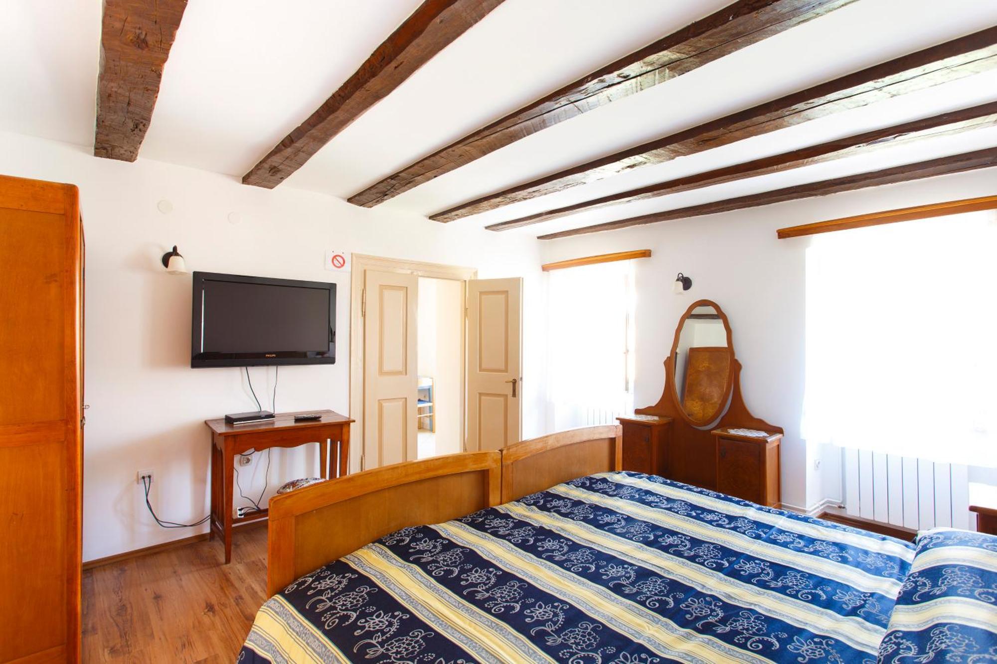 Apartments Villa Kastav In Old Town Center With Sea View And Parking Eksteriør bilde
