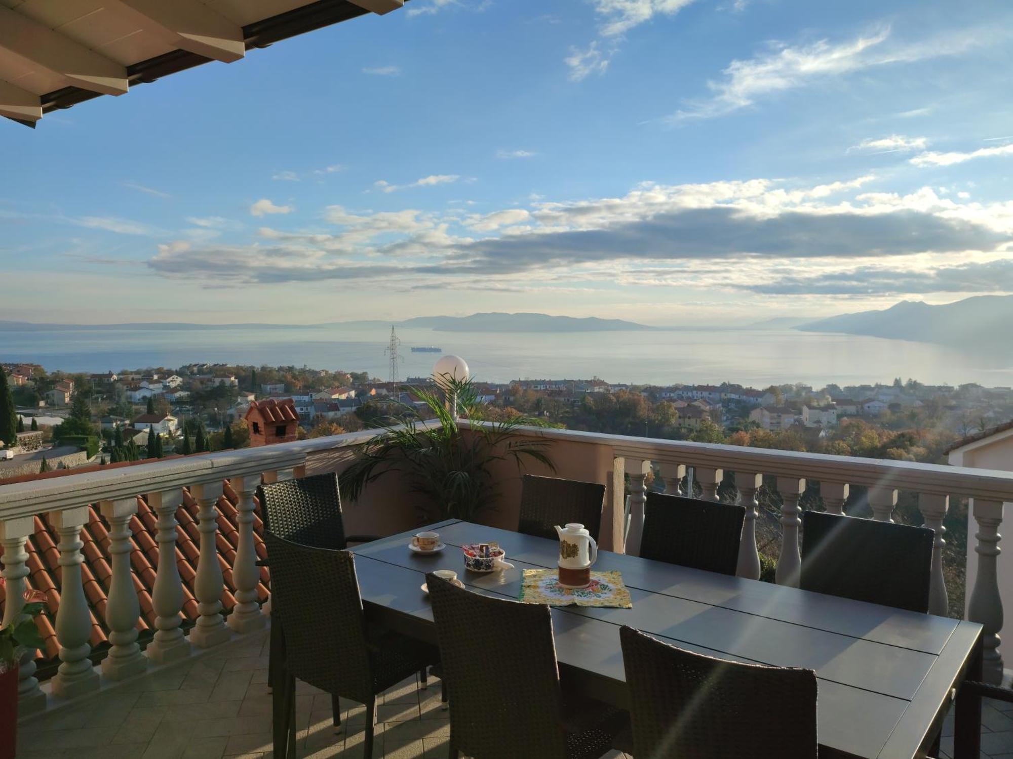 Apartments Villa Kastav In Old Town Center With Sea View And Parking Eksteriør bilde