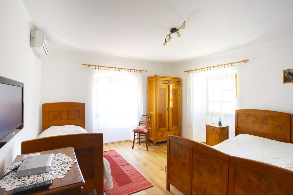 Apartments Villa Kastav In Old Town Center With Sea View And Parking Rom bilde