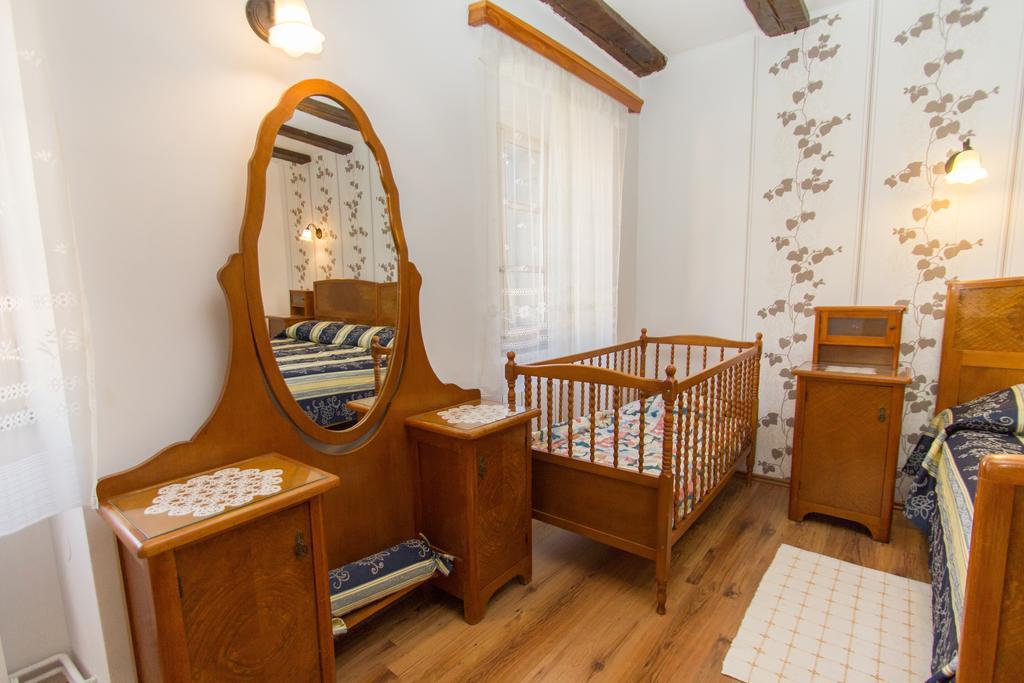Apartments Villa Kastav In Old Town Center With Sea View And Parking Eksteriør bilde